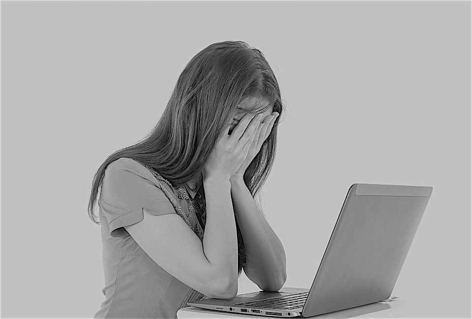 「仕事を辞めたい。」腰痛持ち３人に１人が悩む。