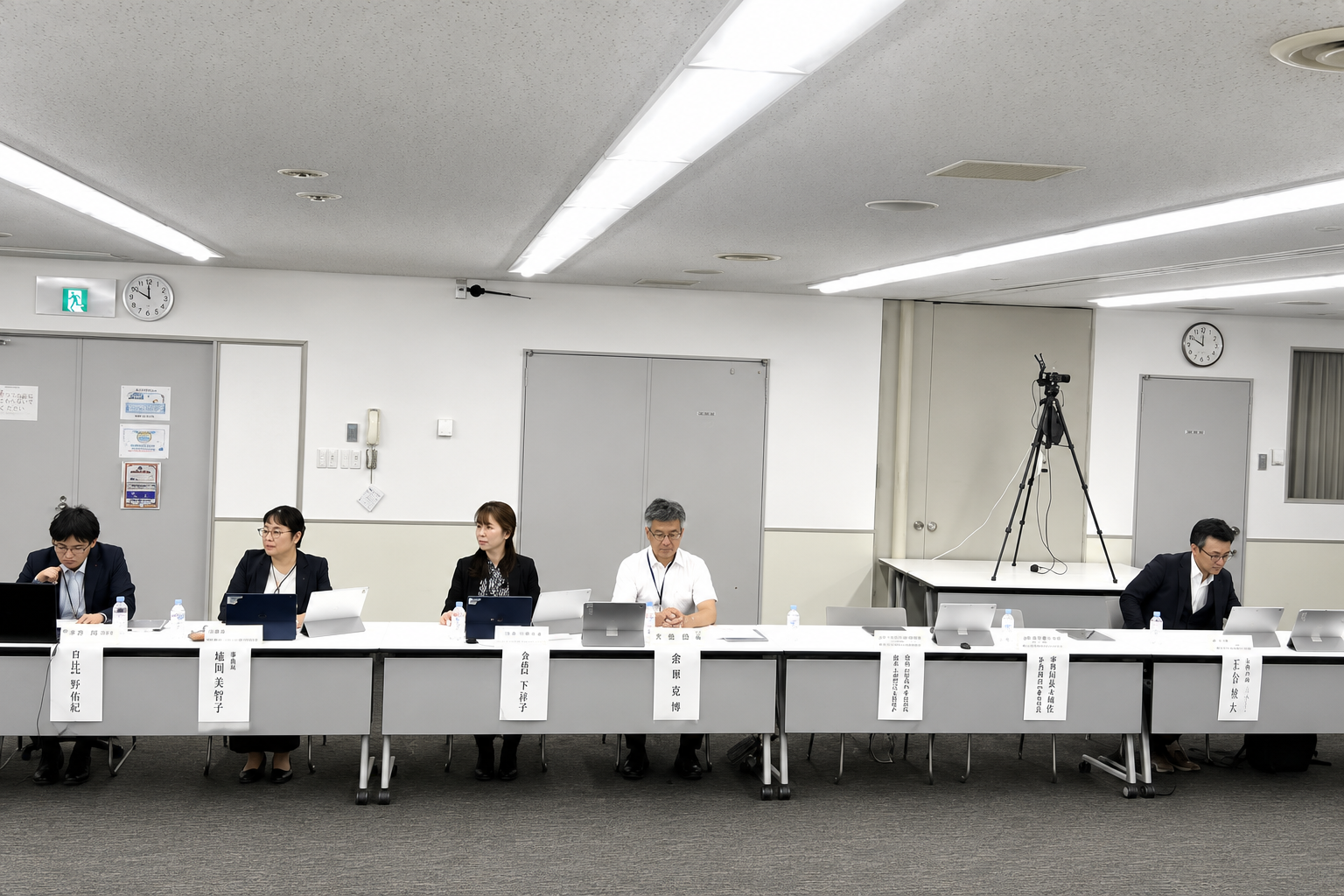 訪問看護の求人倍率4.54倍 看護職員確保の「地域偏在」に厚労省検討会が切り込む