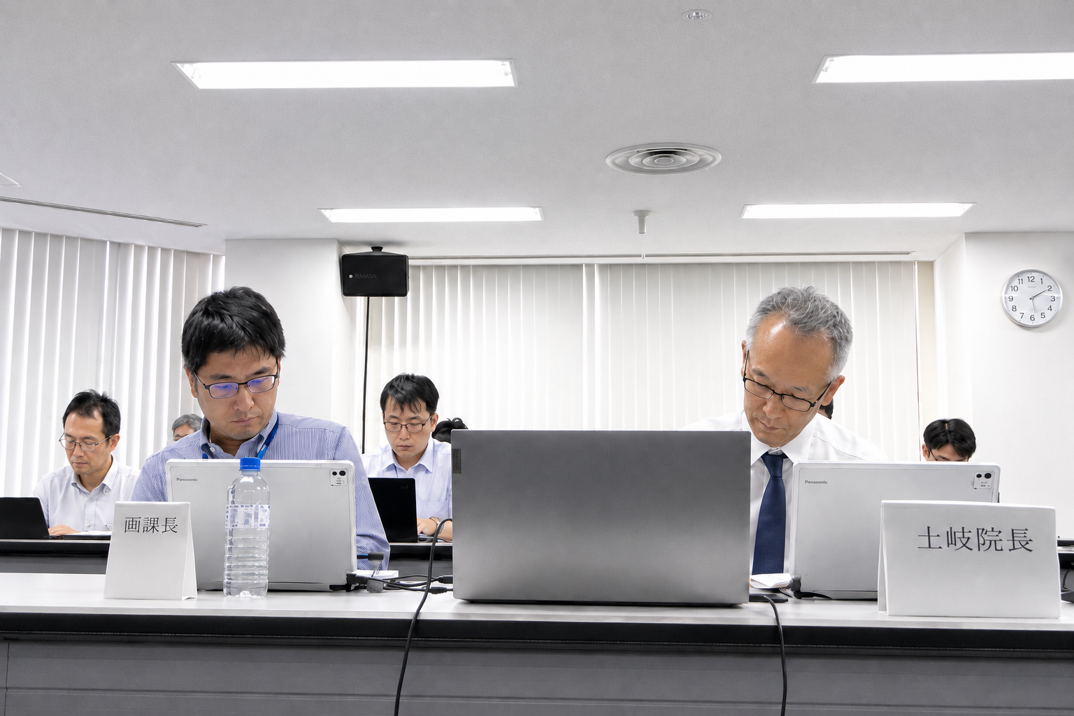がん拠点病院のリハ職配置、「望ましい」から「必須」に――整備指針改定案を検討会が概ね了承、8月施行へ