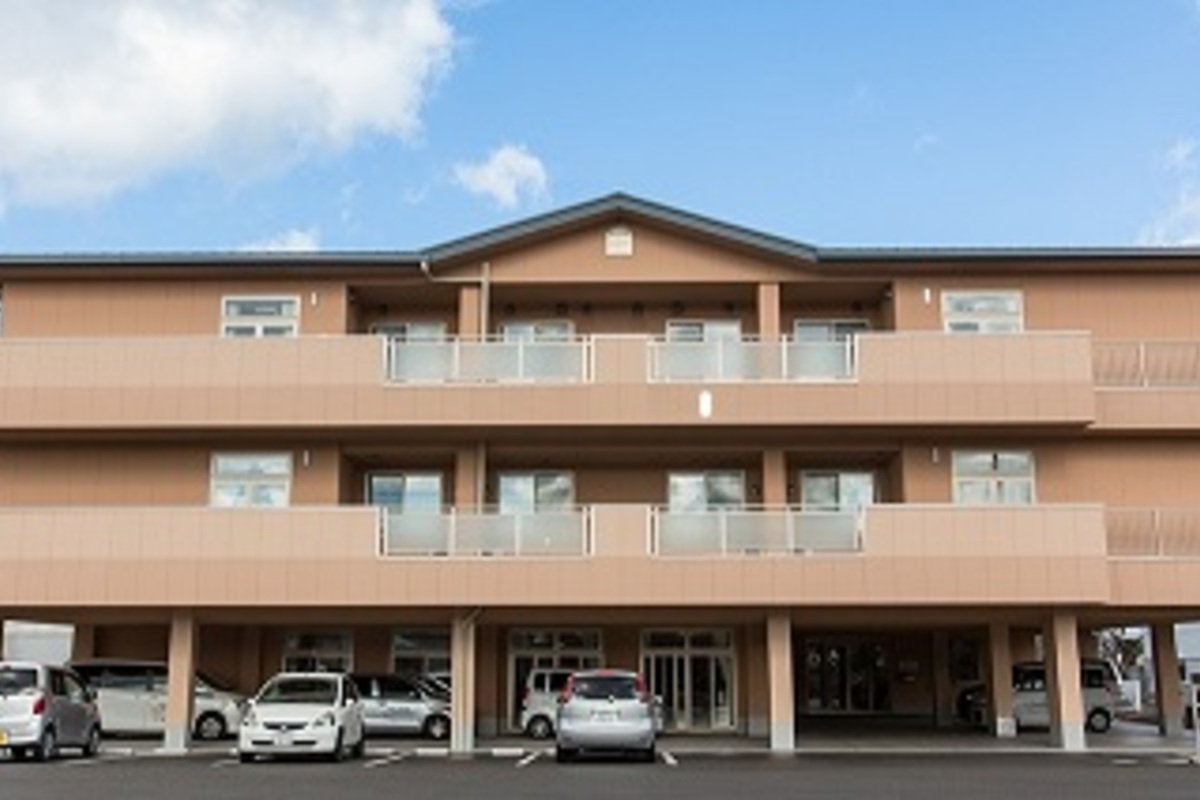 医療法人雄信会 介護老人保健施設大和三山