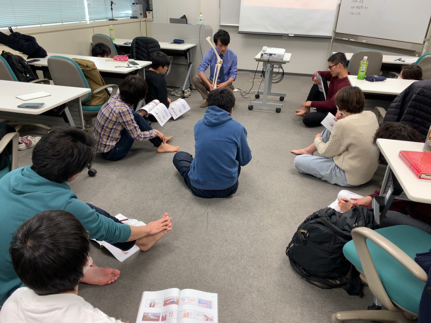 【オンライン】明日から臨床で活かせる！ 運動失調に対するアプローチセミナー ​〜リーチ動作、歩行について〜