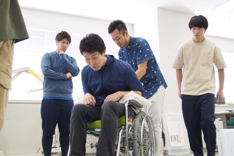 PT・OT・STのためのシーティングセミナー（秋田）（対面セミナー）